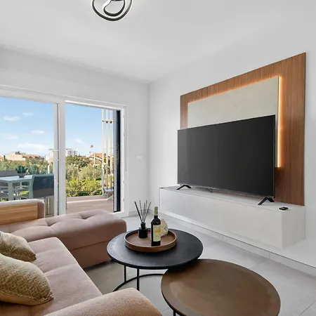 Apartamento Azure Terras Private Rooftop By Interhome