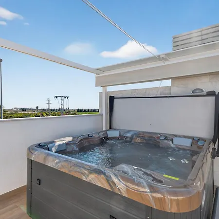 아파트 Azure Terras Private Rooftop By Interhome 필라데라호라다다